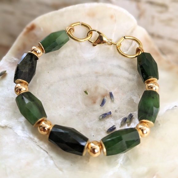 Genuine Green Jade In Gold Beaded Bracelet - Picture 2 of 5